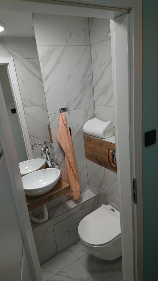 אוסטראון Bastowka Apartamenty מראה חיצוני תמונה