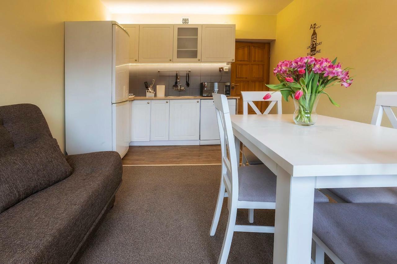אוסטראון Bastowka Apartamenty מראה חיצוני תמונה