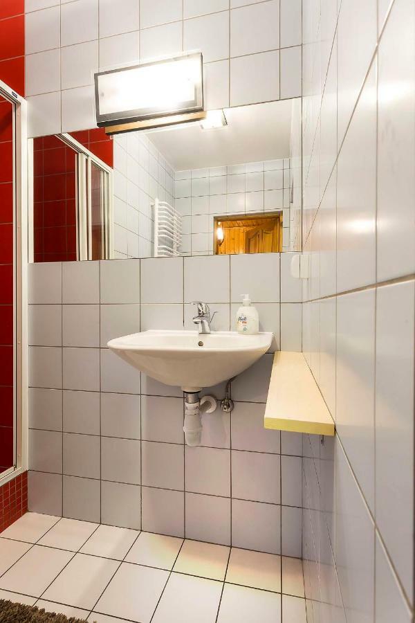 אוסטראון Bastowka Apartamenty מראה חיצוני תמונה